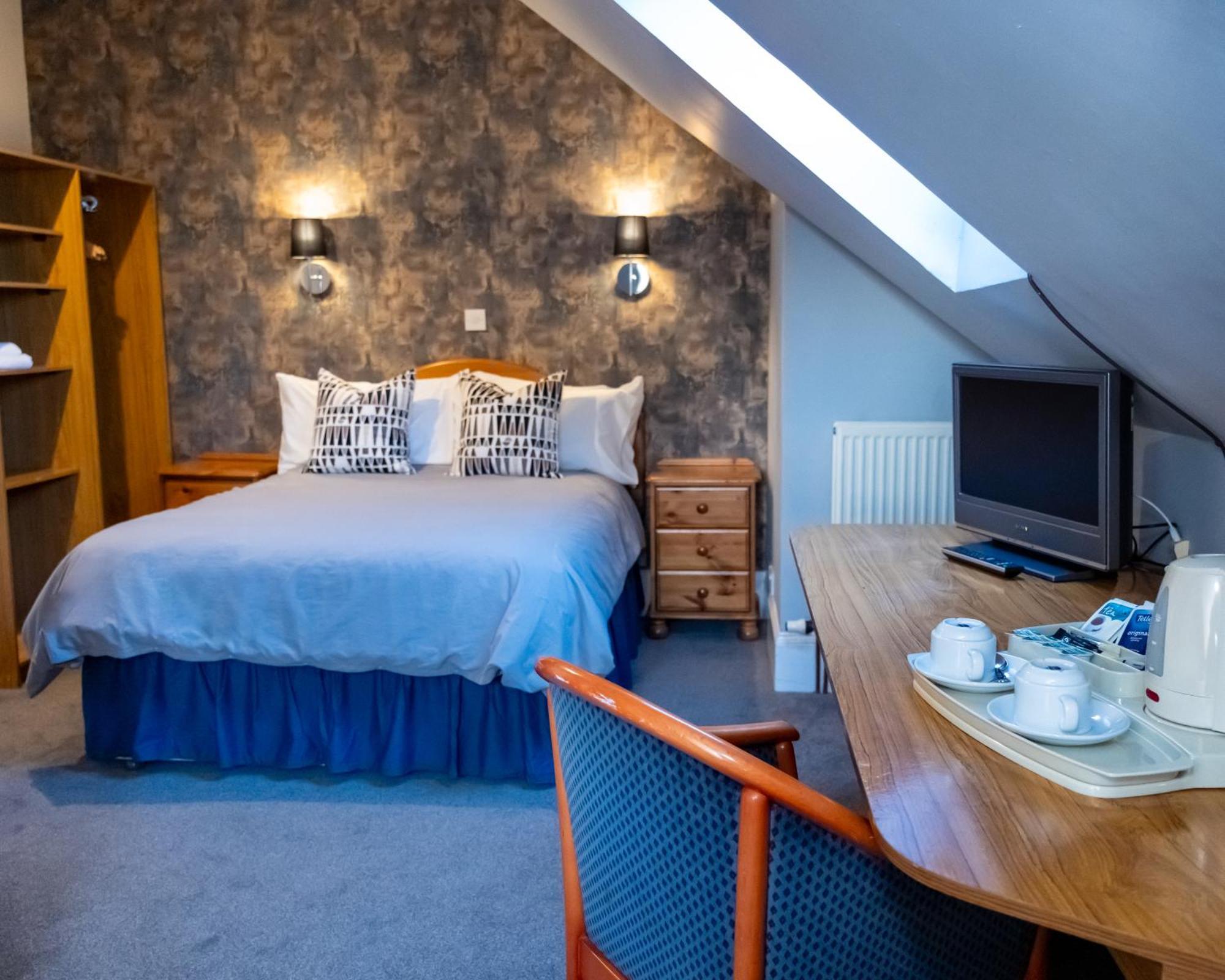 Station Hotel Ellon Экстерьер фото