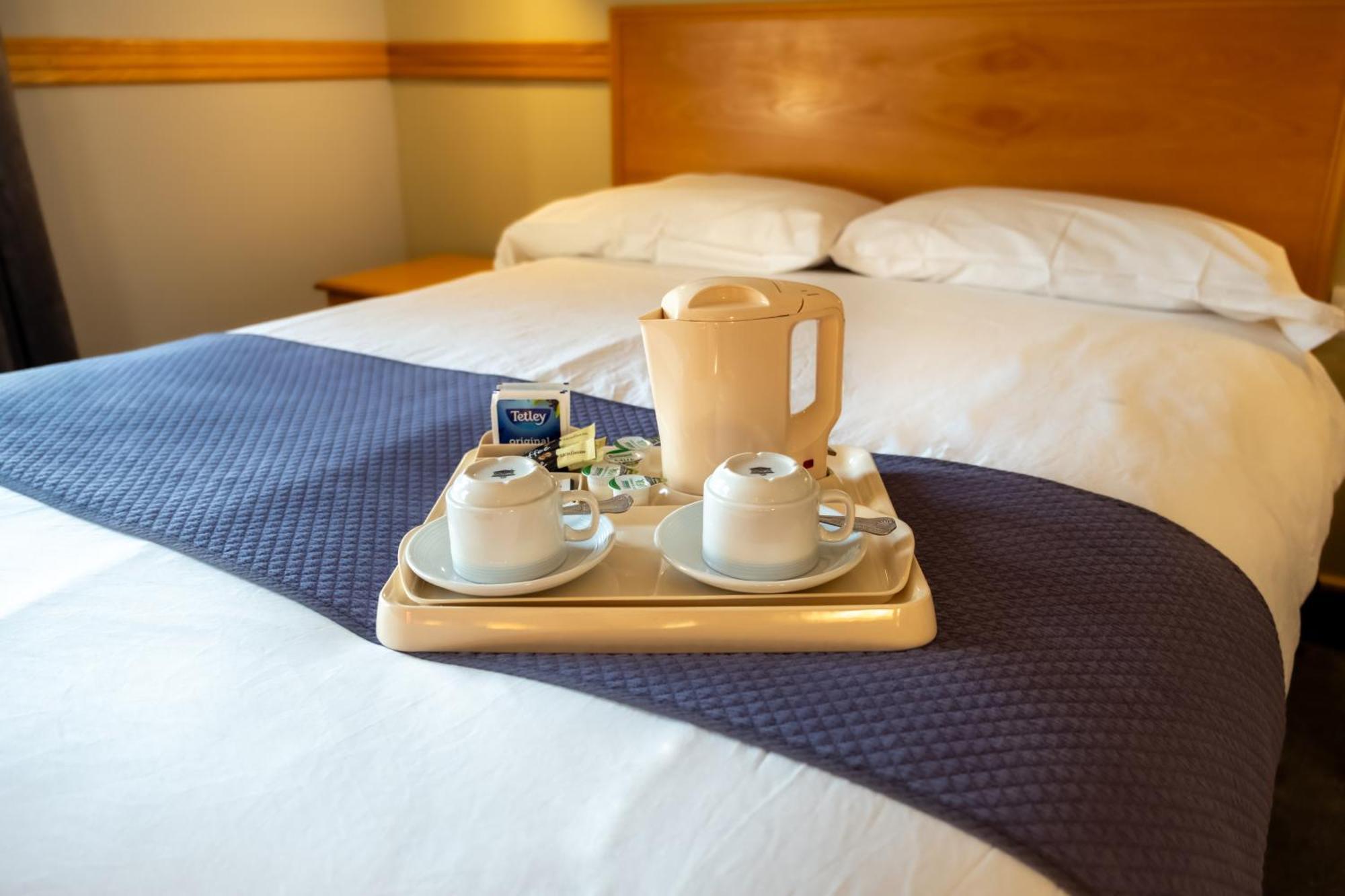Station Hotel Ellon Экстерьер фото