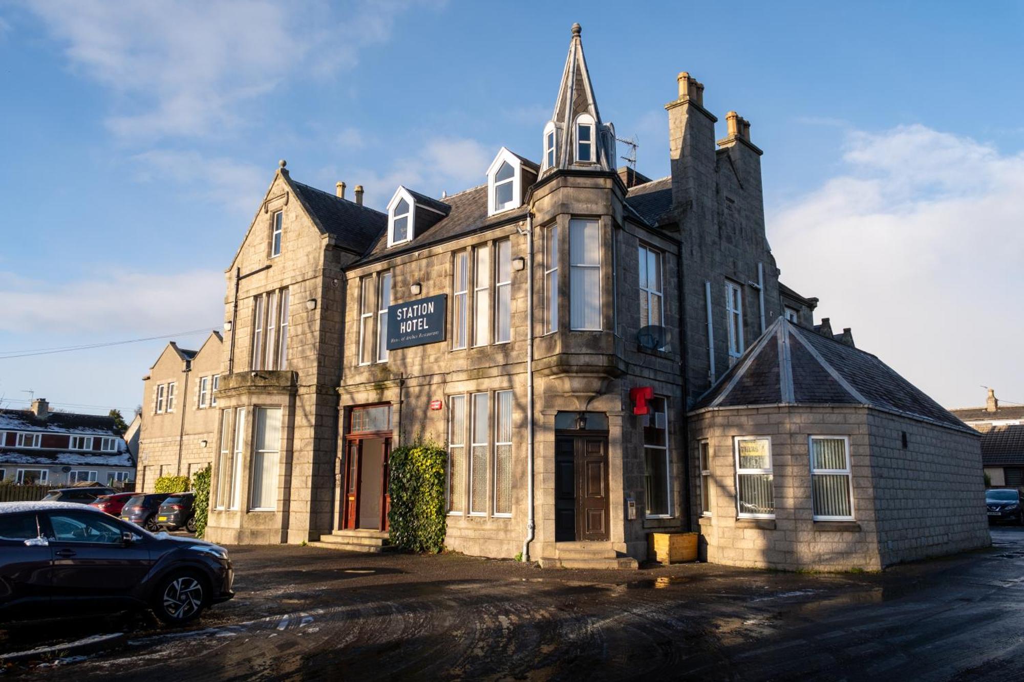 Station Hotel Ellon Экстерьер фото