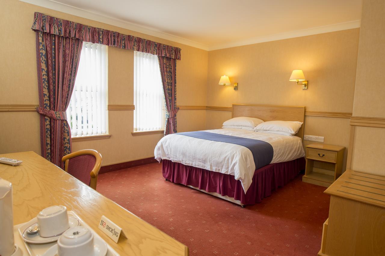 Station Hotel Ellon Экстерьер фото